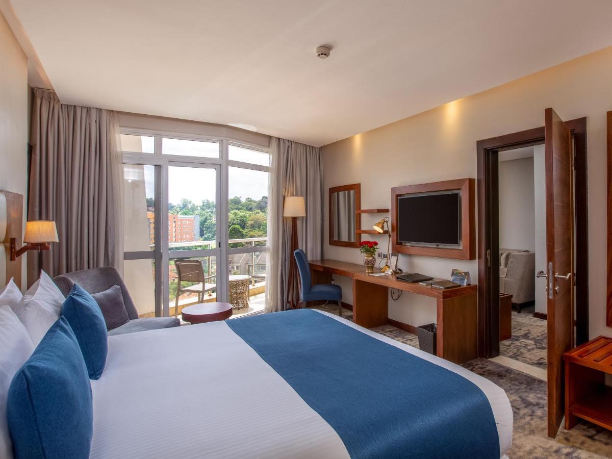 Golden Tulip Canaan Kampala Exterior photo
