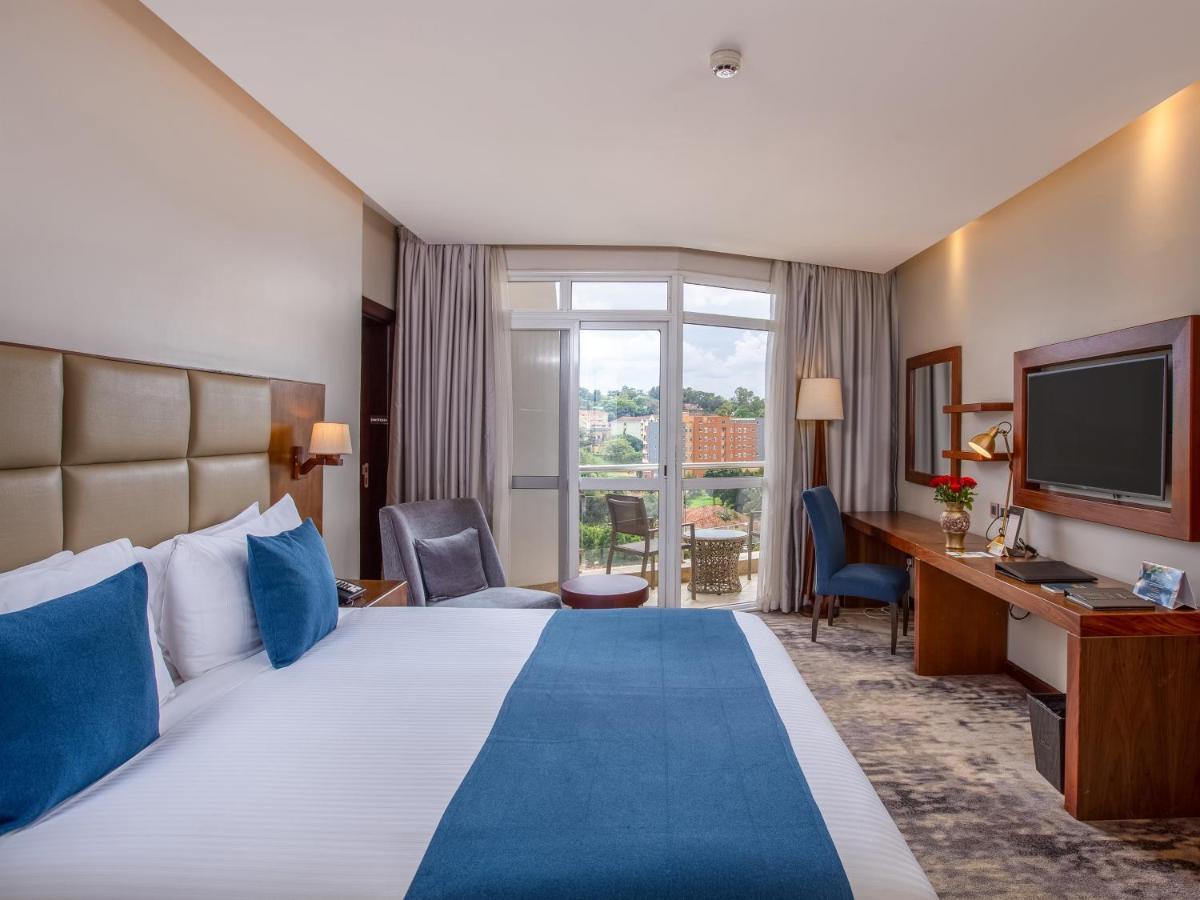 Golden Tulip Canaan Kampala Exterior photo