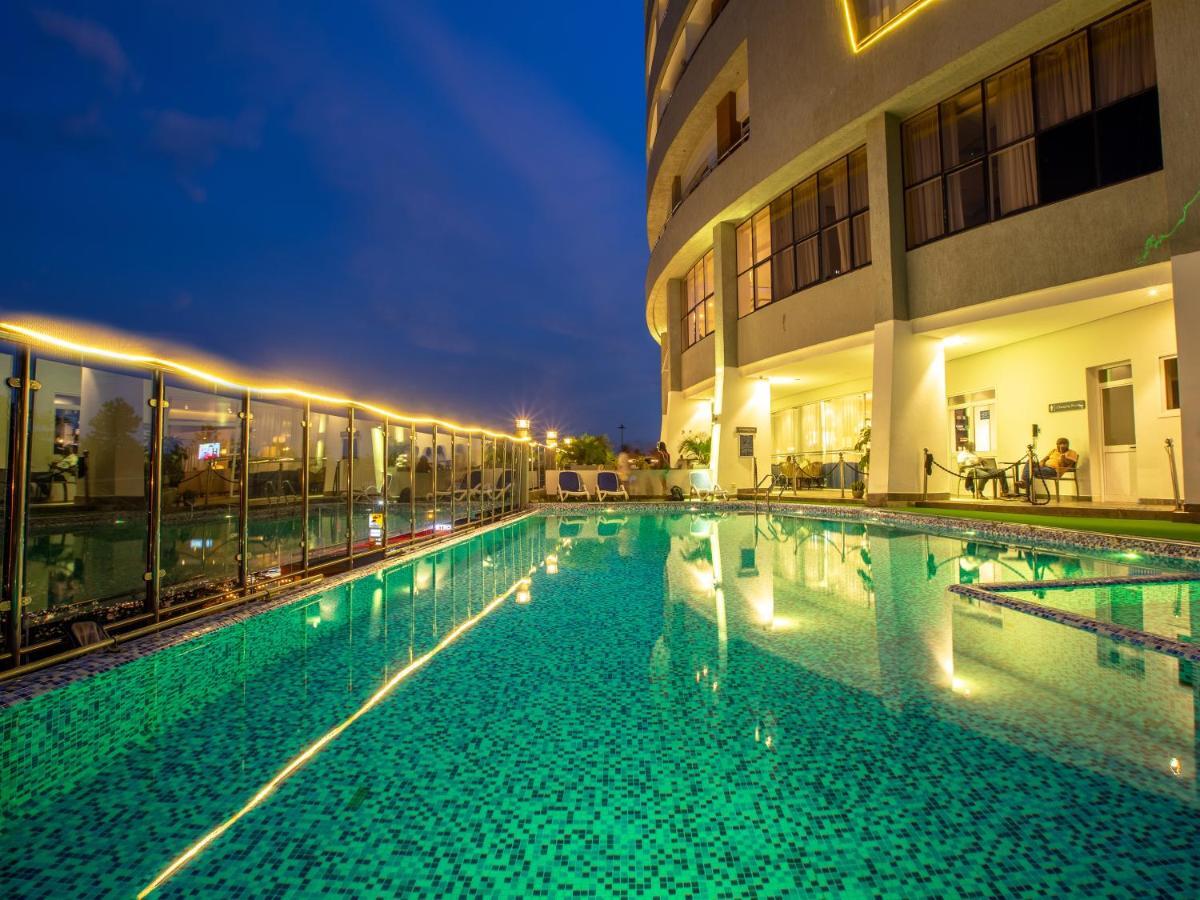 Golden Tulip Canaan Kampala Exterior photo