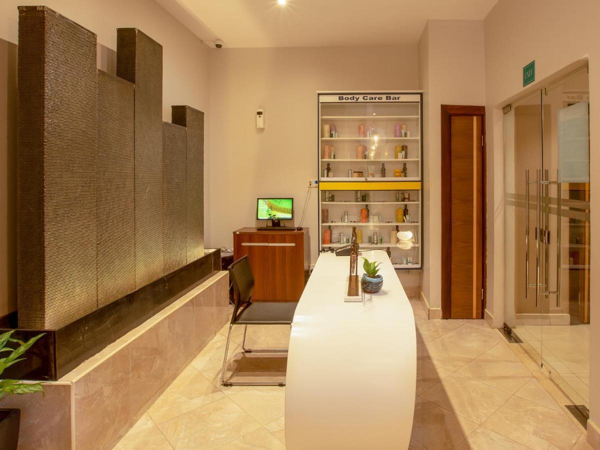 Golden Tulip Canaan Kampala Exterior photo